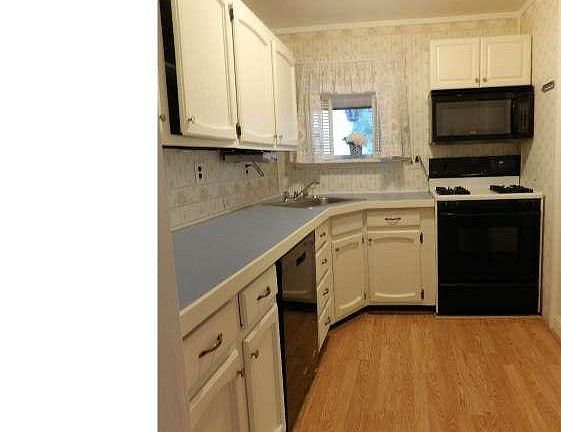 5th image of 608 Ashland Ave