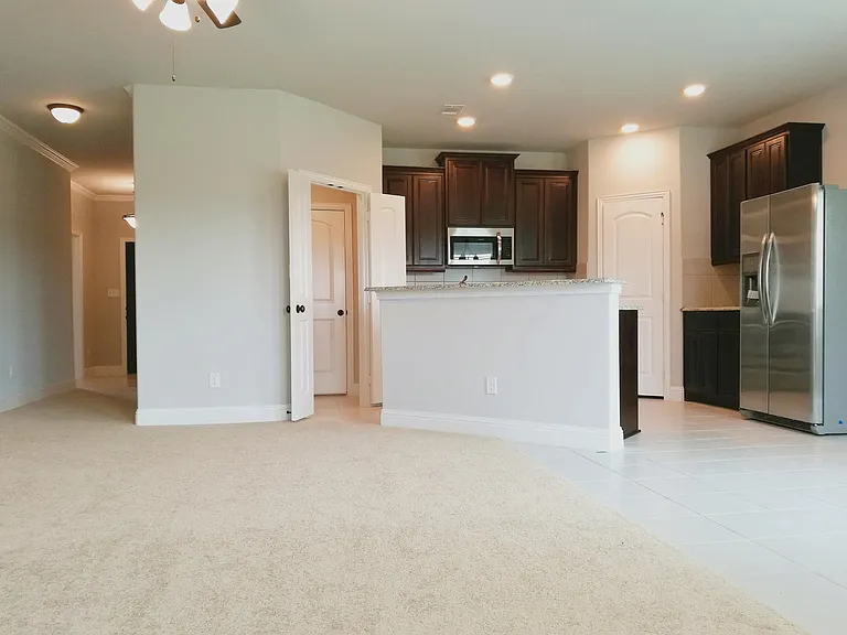 2816 Winchester Ave — Photo 10