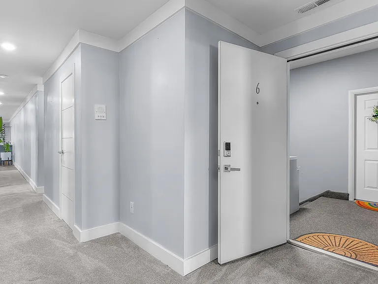 1915 Colonial Ave #6 — Photo 23