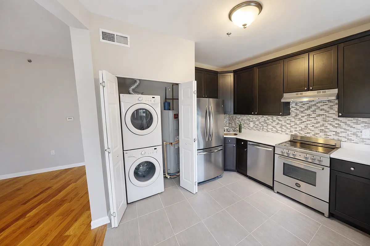 Unit 2 - Kitchen/Washer + Dryer - 816 S. Negley Ave.