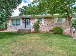 229 Elliott Ave, Erwin, TN 37650