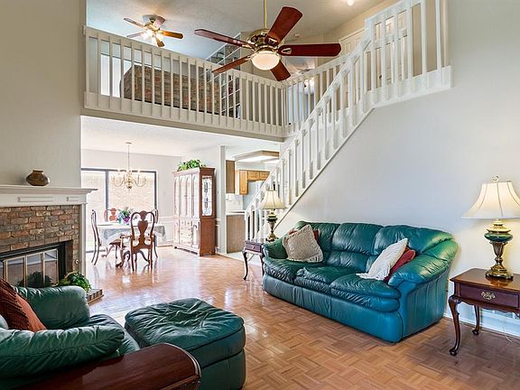 3rd image of 4127 Winding Way Ct