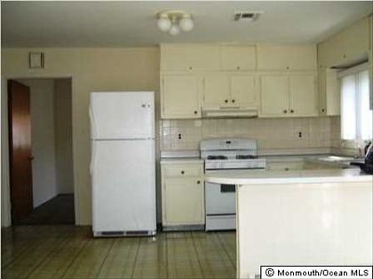 5th image of 229 Fort De France Ave