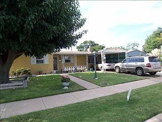 2nd image of 1018 S Plains Park Dr