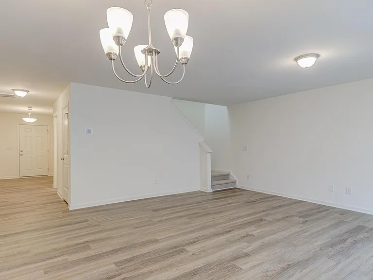2820 Killian Ct — Photo 9