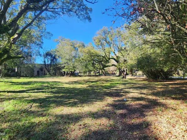 5264 CLEVELAND Road, Jacksonville, FL 32209