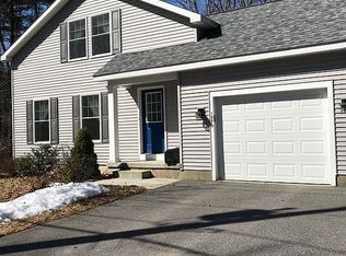 1379 Van Antwerp Rd, Niskayuna, NY 12309