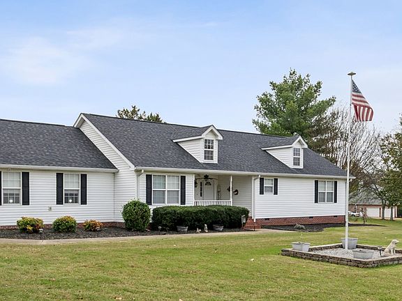 2nd image of 151 Hidden Cove Ct
