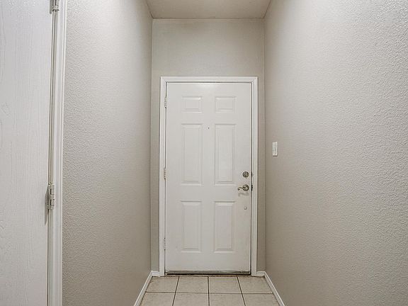 4th image of 3408 Muleshoe Ln