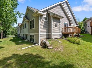 9913 Hawks Nest Dr, Verona, WI 53593