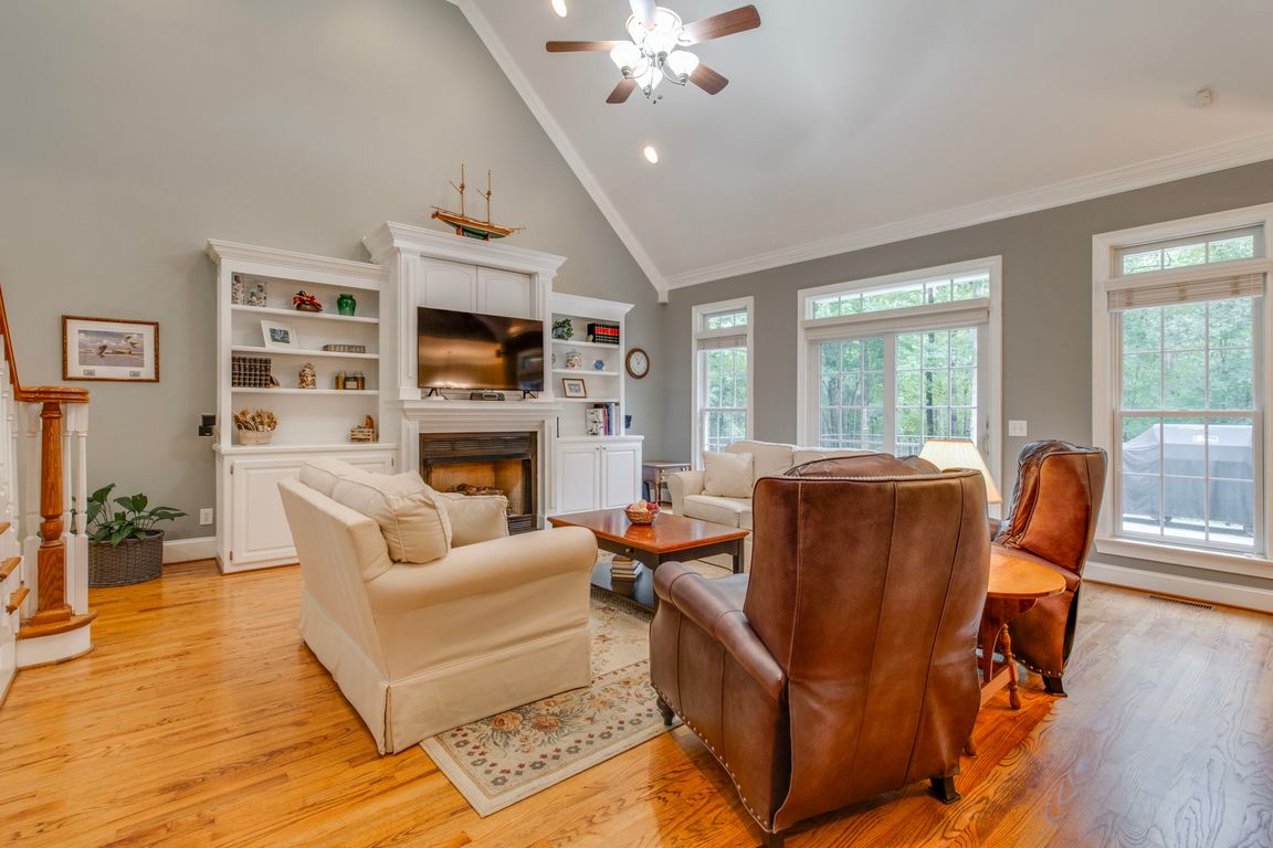 next background image