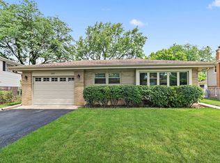 222 Dulles Rd, Des Plaines, IL 60016