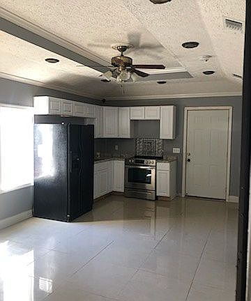 2nd image of 2713 E 6th Pl