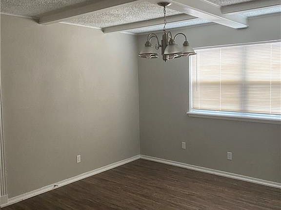 5th image of 3708 Vickie Dr