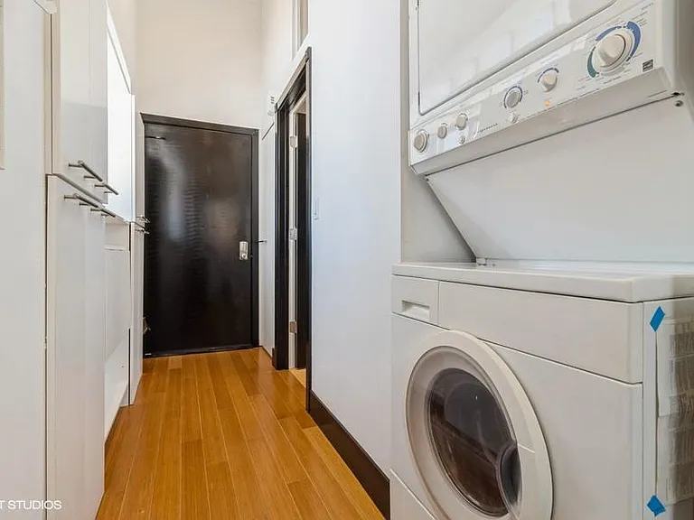 2541 W Chicago Ave #2R — Photo 18