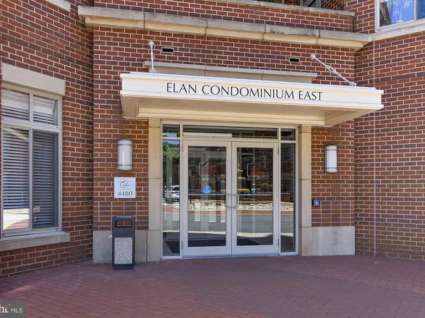 4480 Market Commons Dr Unit 305, Fairfax, VA 22033