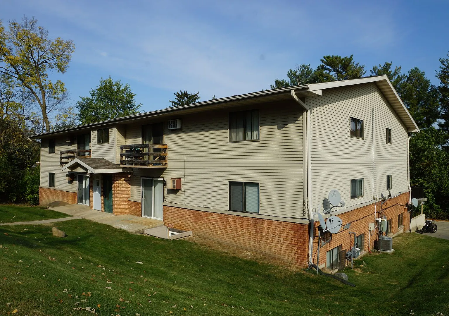 Affordable Stoughton 1-Bedroom Apartment with FREE Heat — Photo 2