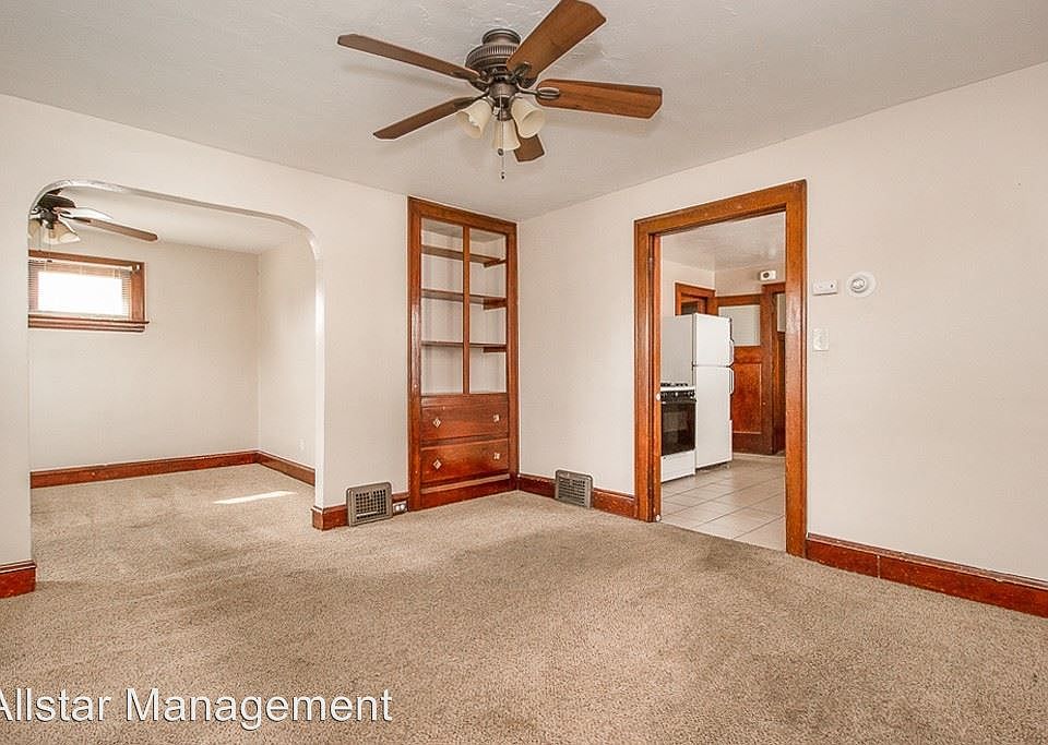 1st image of 3708 Stickney Ave