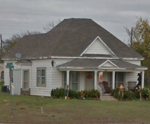 1st image of 101 Walnut Ave