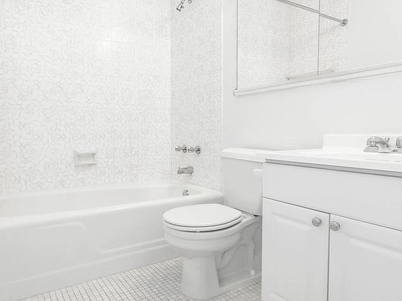 5th image of 2600 Netherland Ave APT 2409