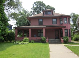 1048 Franklin St SE, Grand Rapids, MI 49507
