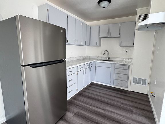 2nd image of 5249 Sobrante Ave