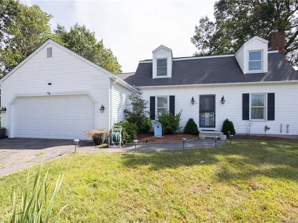 18 East Normandy Drive, Waterbury, CT 06705