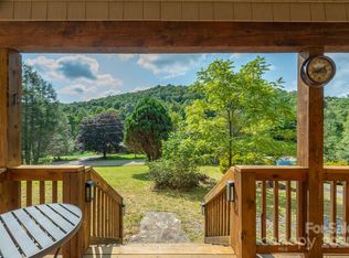 87 Chestnut Hill Rd, Black Mountain, NC 28711