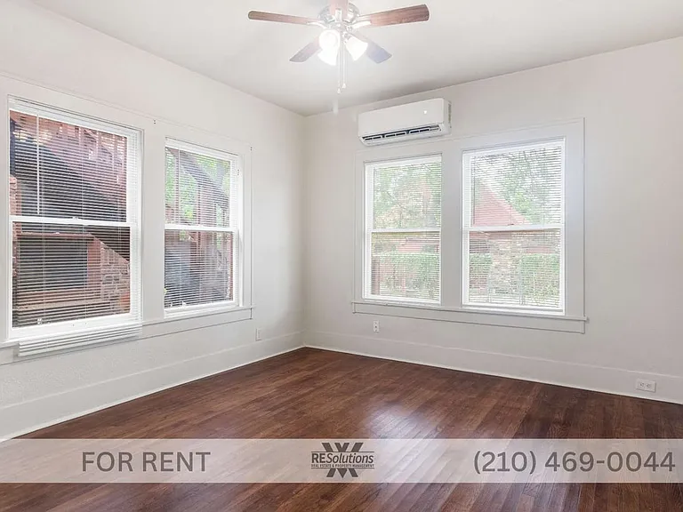 1618 W Kings Hwy #1618 — Photo 6
