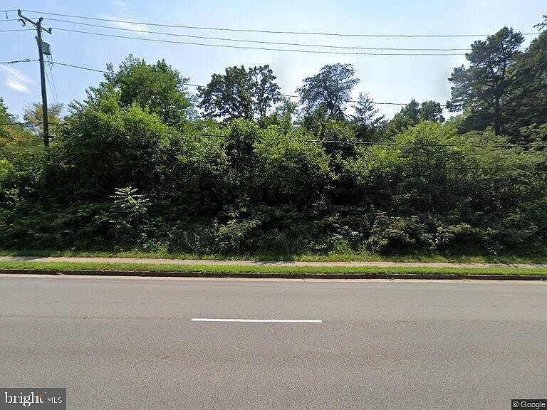 1st image of 13176 Occoquan Rd