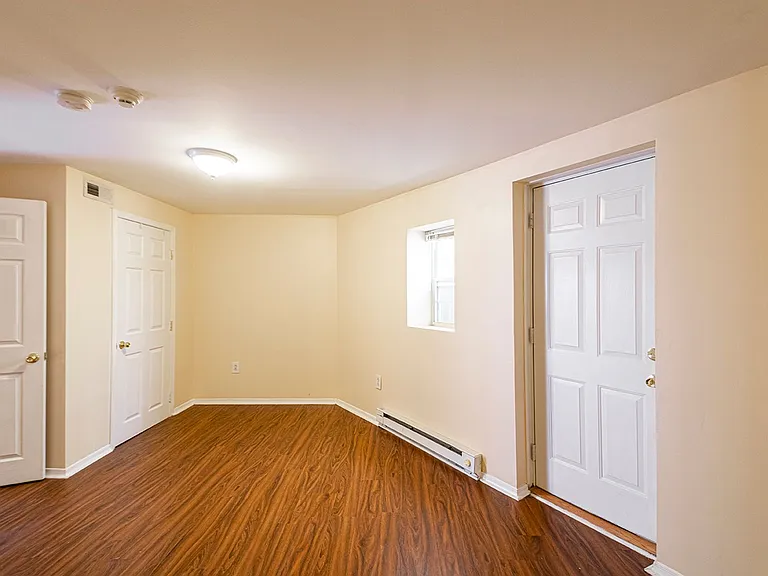 1635 E Passyunk Ave — Photo 11