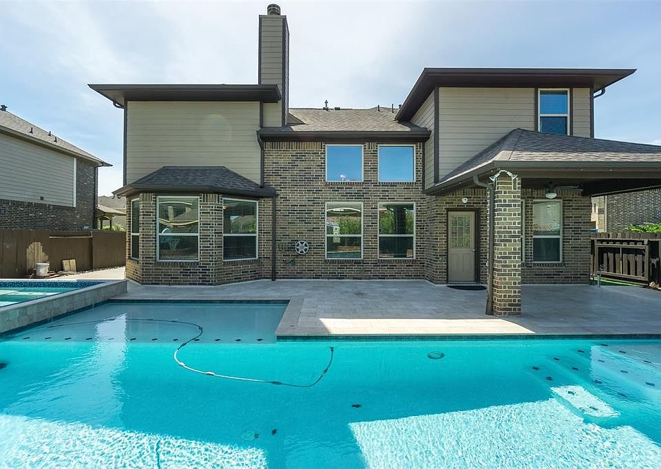 1st image of 4730 Serrano Dr