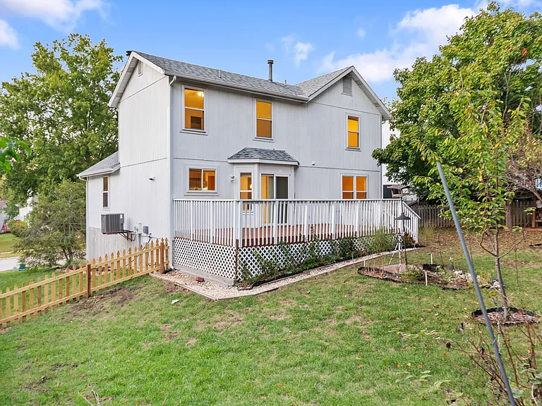 2528 Shiva Ct — Photo 41