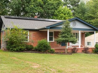 9 Wilburn Rd, Asheville, NC 28806