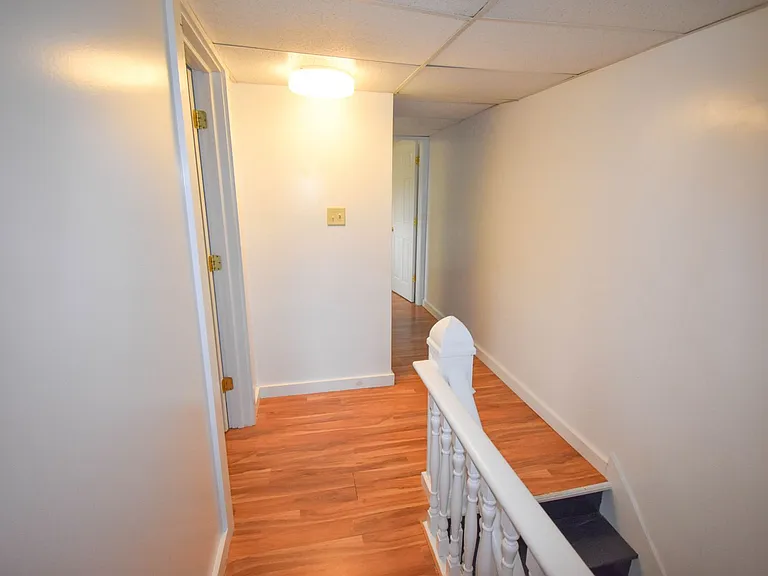 3 Fairview St — Photo 25