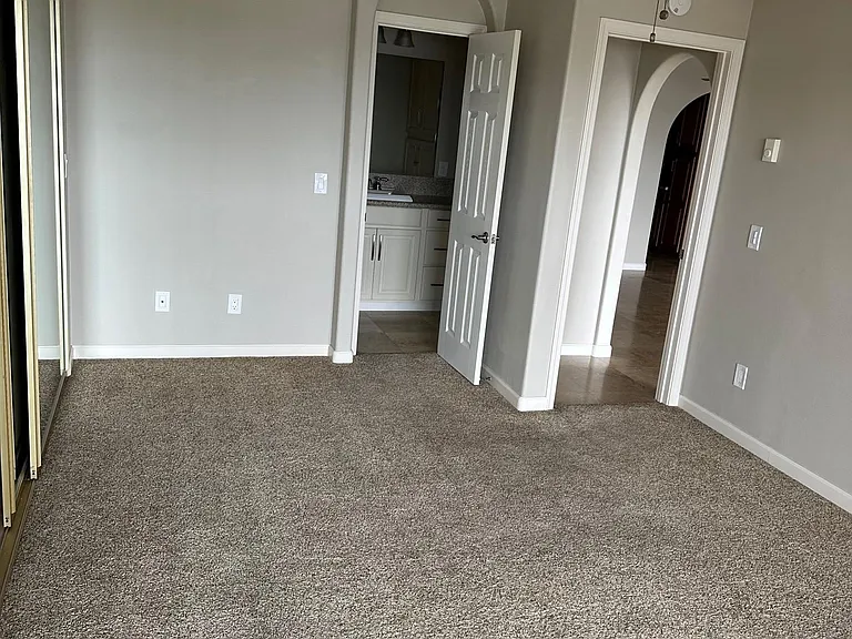 2475 Jefferson St #104 — Photo 12