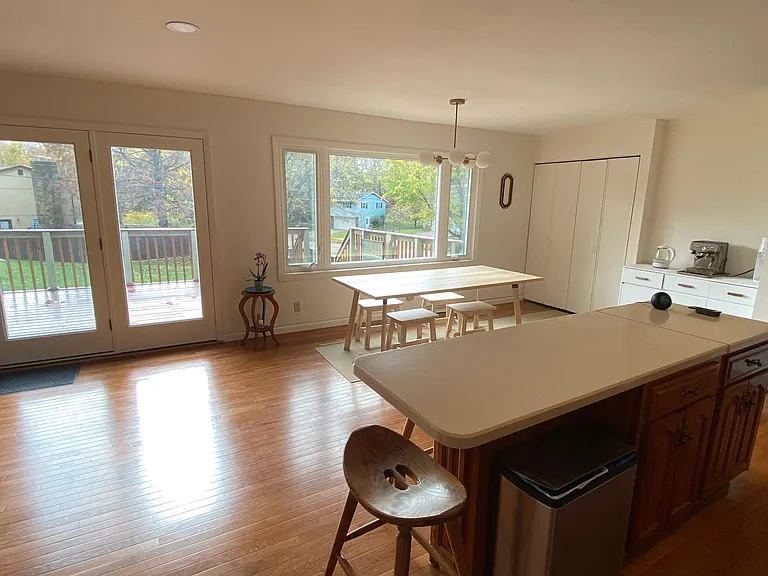 1900 E Windsor Dr — Photo 7