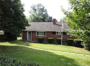 209 S Magnolia Dr, Glenshaw, PA 15116