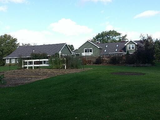 3rd image of 28535 Beach Dr
