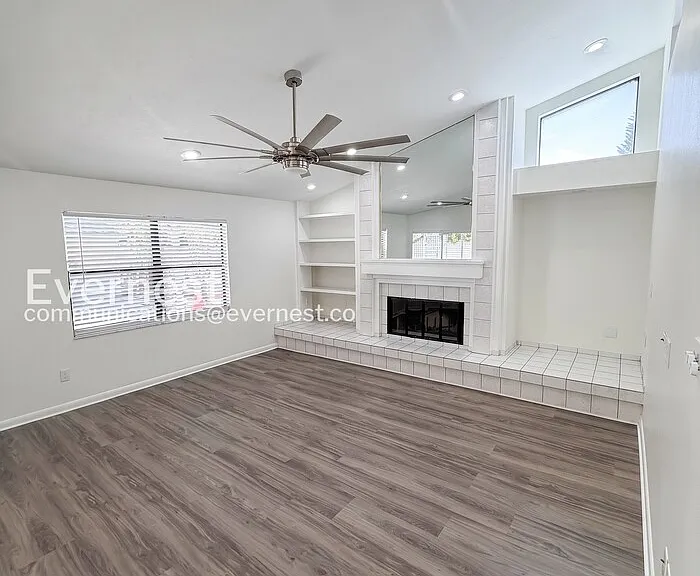 1915 W Orient St — Photo 7