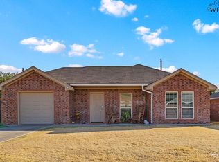 1207 Newman Ave, Iowa Park, TX 76367