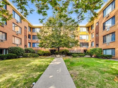 2700 W Lunt Ave APT 402, Chicago, IL, 60645