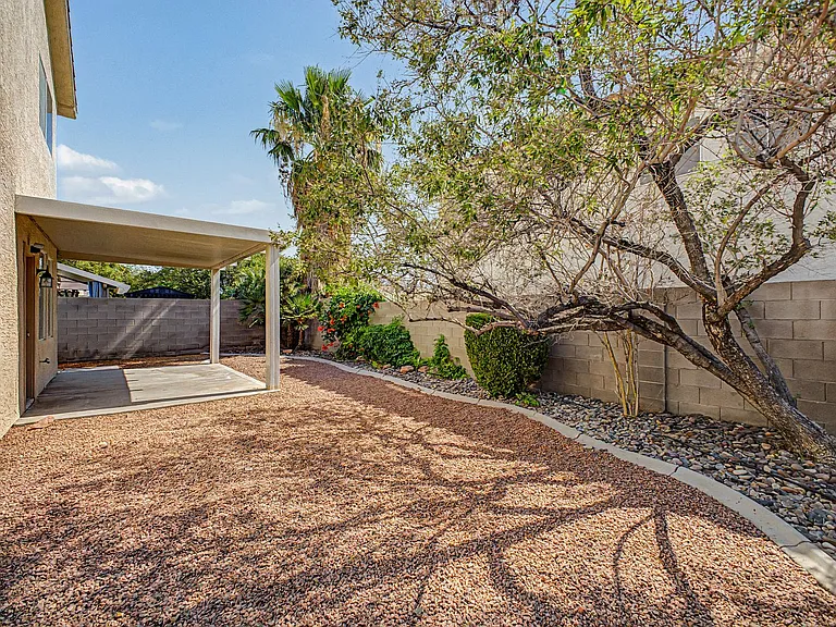 7804 Amulet St — Photo 37