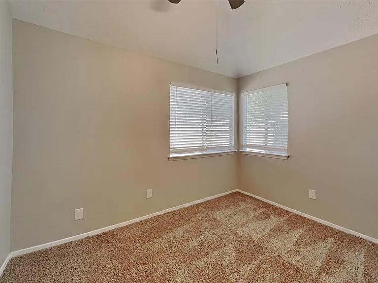 13215 Noblecrest Dr — Photo 10