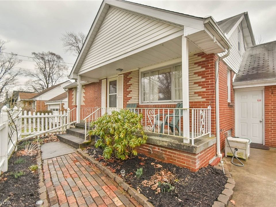 1st image of 407 Glendola Ave NW