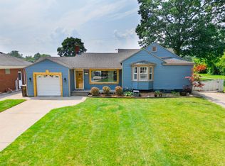 2320 Grange Rd, Trenton, MI 48183