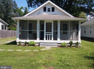 219 Longfellow Ave, Colonial Beach, VA 22443