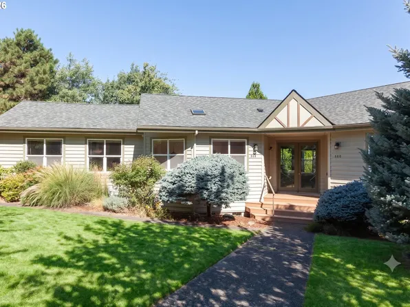 556 Forestview Dr, Hood River, OR 97031