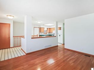 1517 SW 32nd St, Lincoln, NE 68522