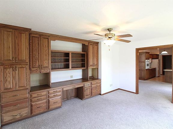 4th image of 801 Crane Ct
